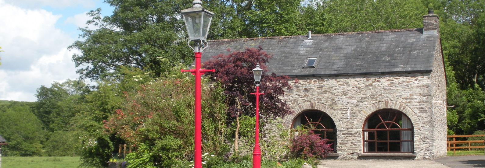 Birdwatch Cottage exteriorBANNER.JPG